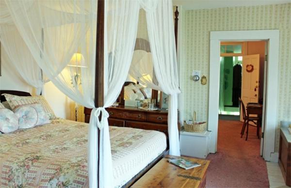Belle Aire Mansion Guest House Galena Exterior photo